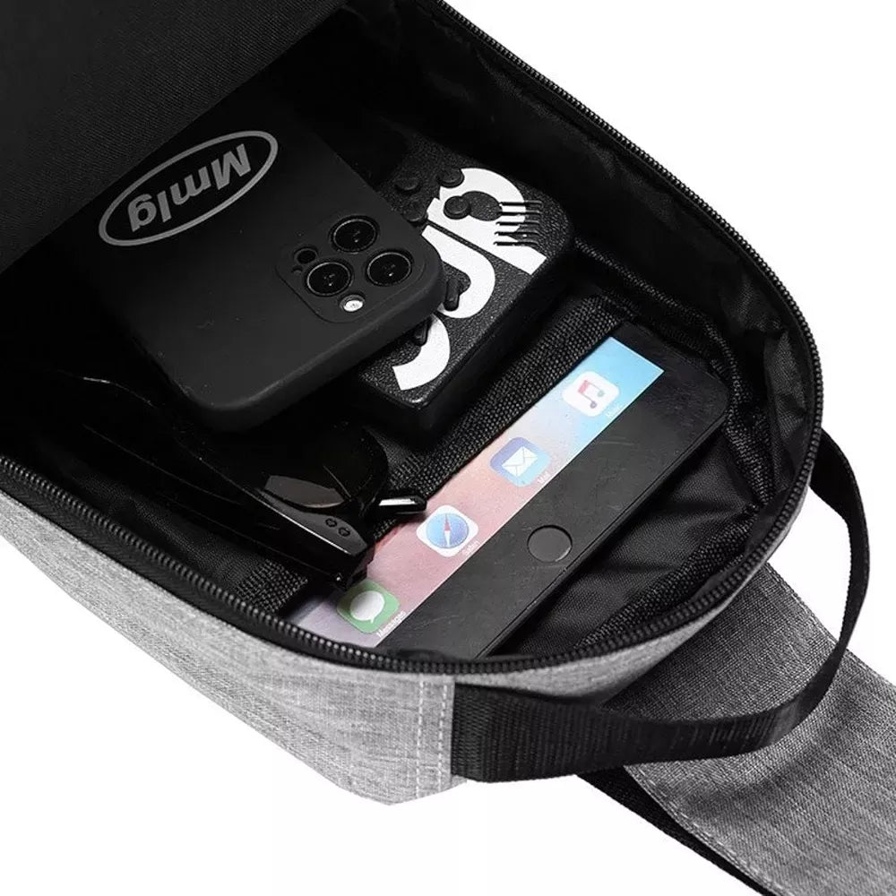 Mochila Bandolera Color Negro Moderna Puerto USB
